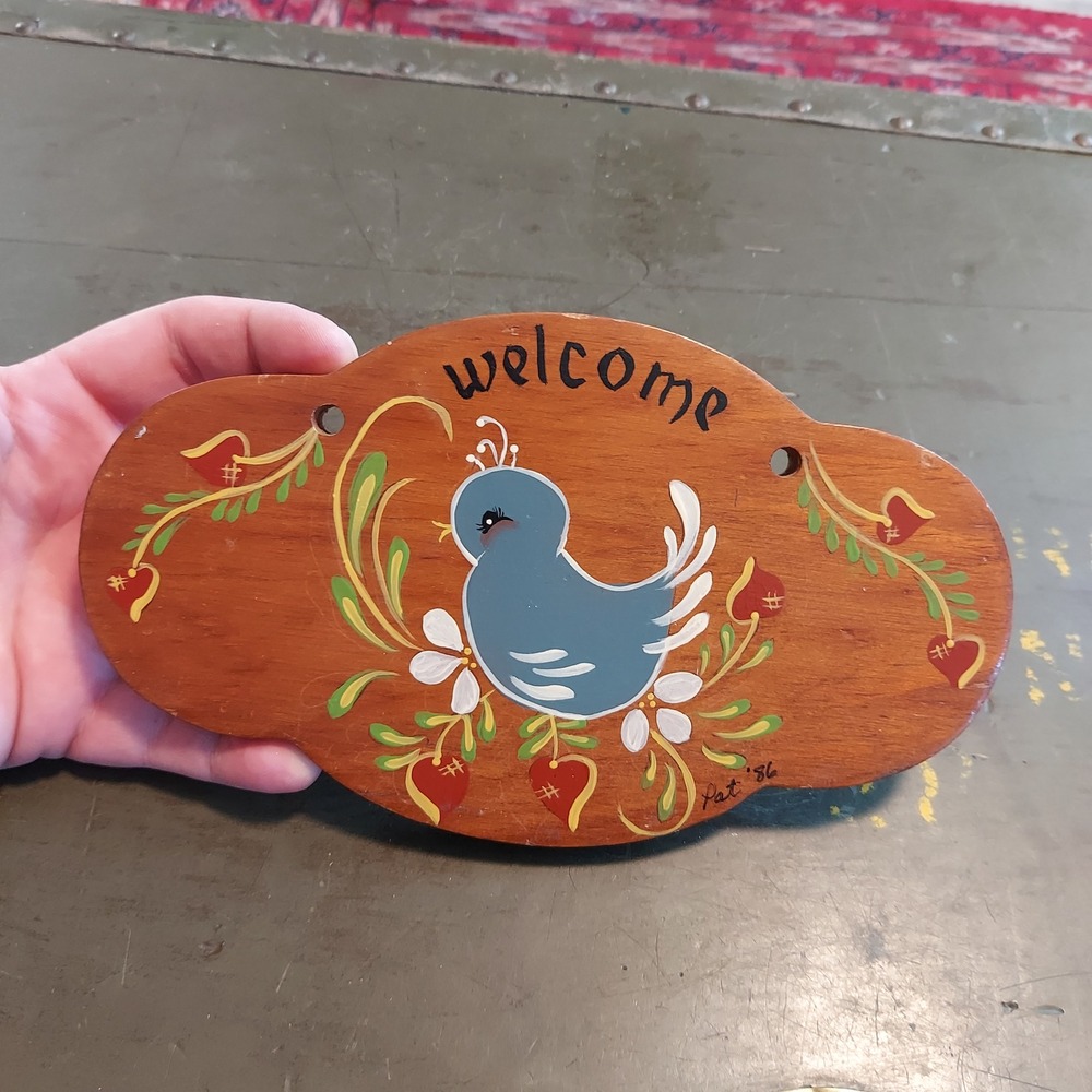 Vintage 1986 Hand Painted Wood Welcome Sign Blue Bird Folk Art Wall Plaque 8in